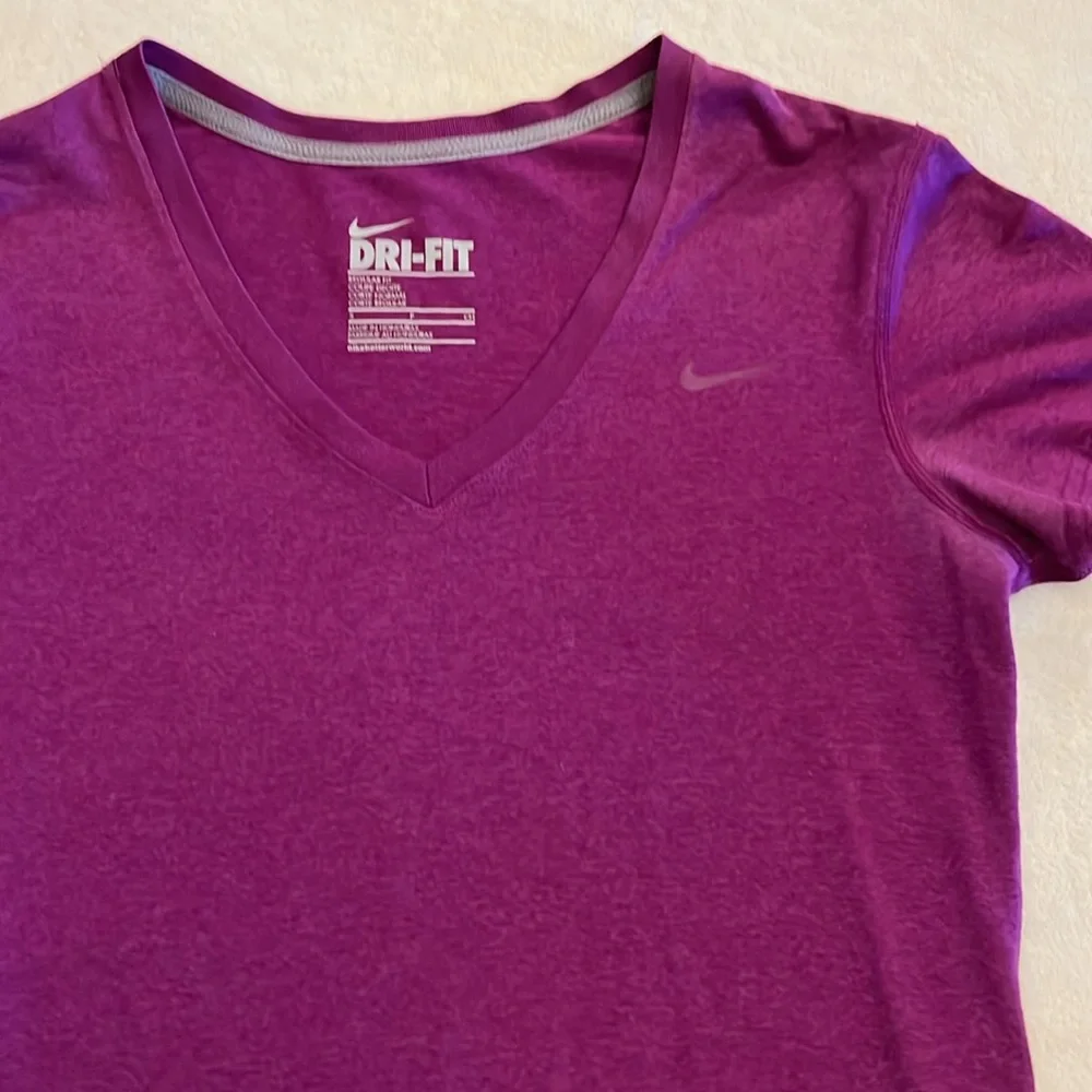 Nike‎ dri fit Tshirt